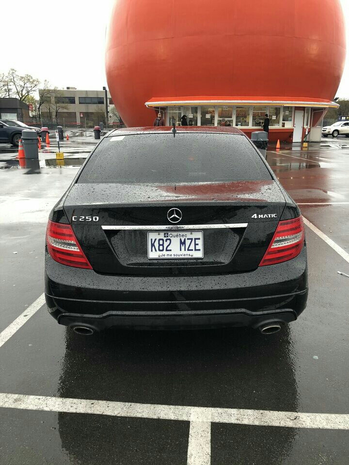 2012 Mercedes c250 4matic 2012Automatique   essence   ⛽     💵💴💴  6.4 millions  de Fcfa HORS DOUANE jusqu’au port