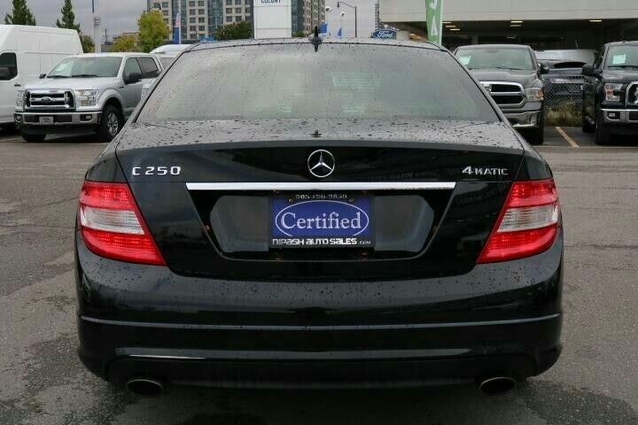 2010 Mercedes Benz C250 4MATIC, FULLY LOADED,SUNROOF,HEATED SEATAutomatique essence ⛽     💵💴💴 4.6 millions  de Fcfa HORS DOUANE jusqu’au port