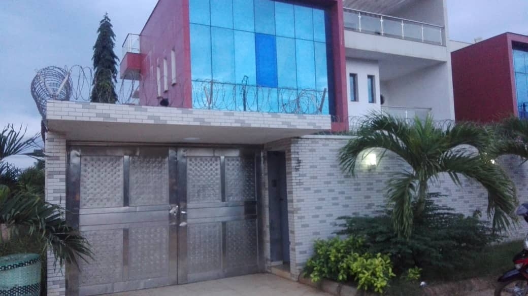 location de villa R +1 à kegué