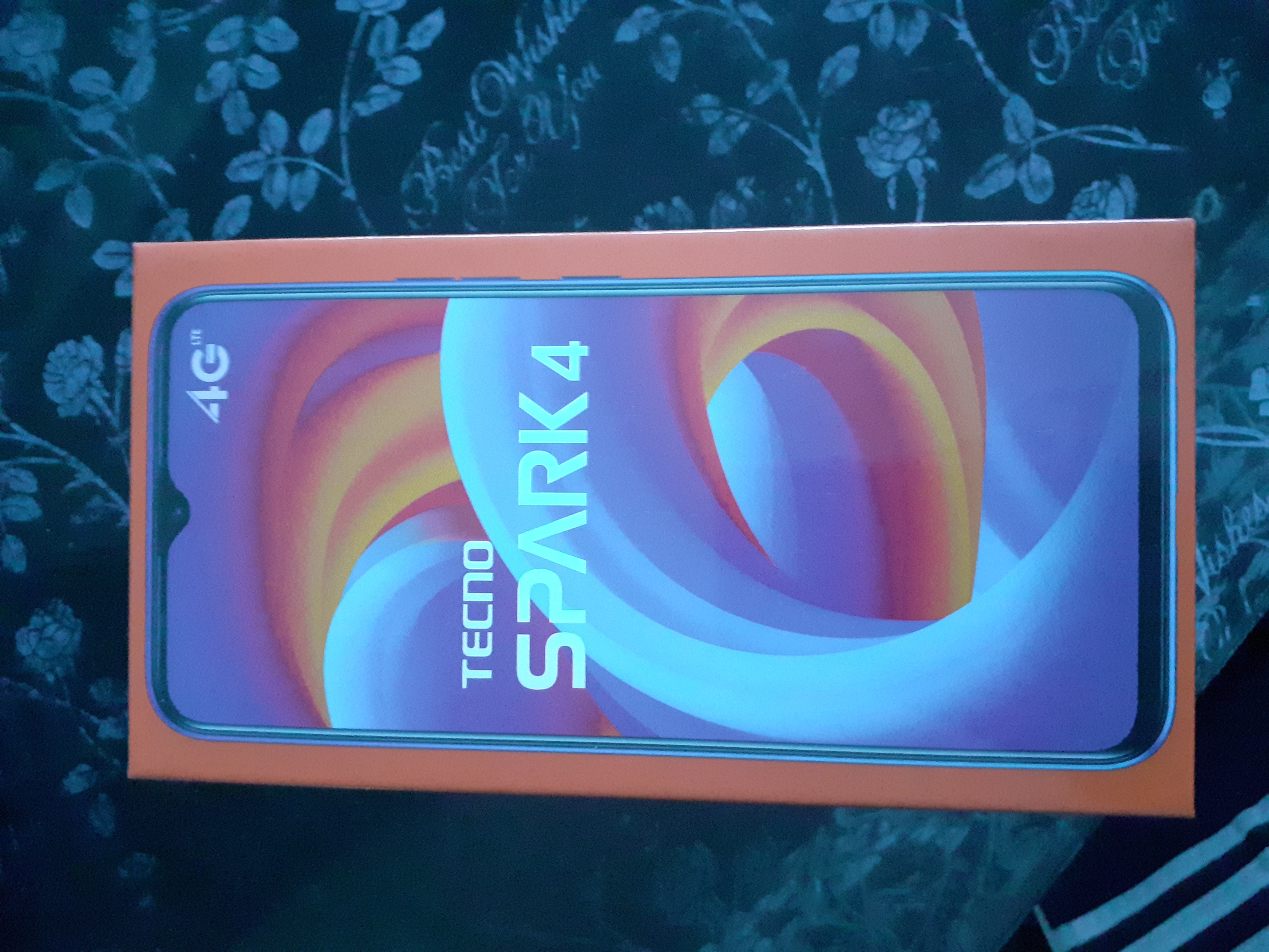 Tecno Spark 4