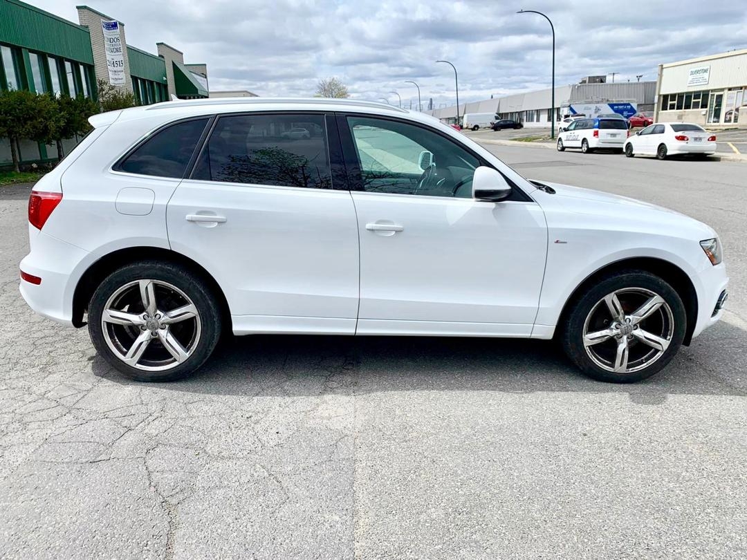 Audi Q5 premium plus année 2012 full options grand écran intérieur cuire toit panoramique déjà dédouaner