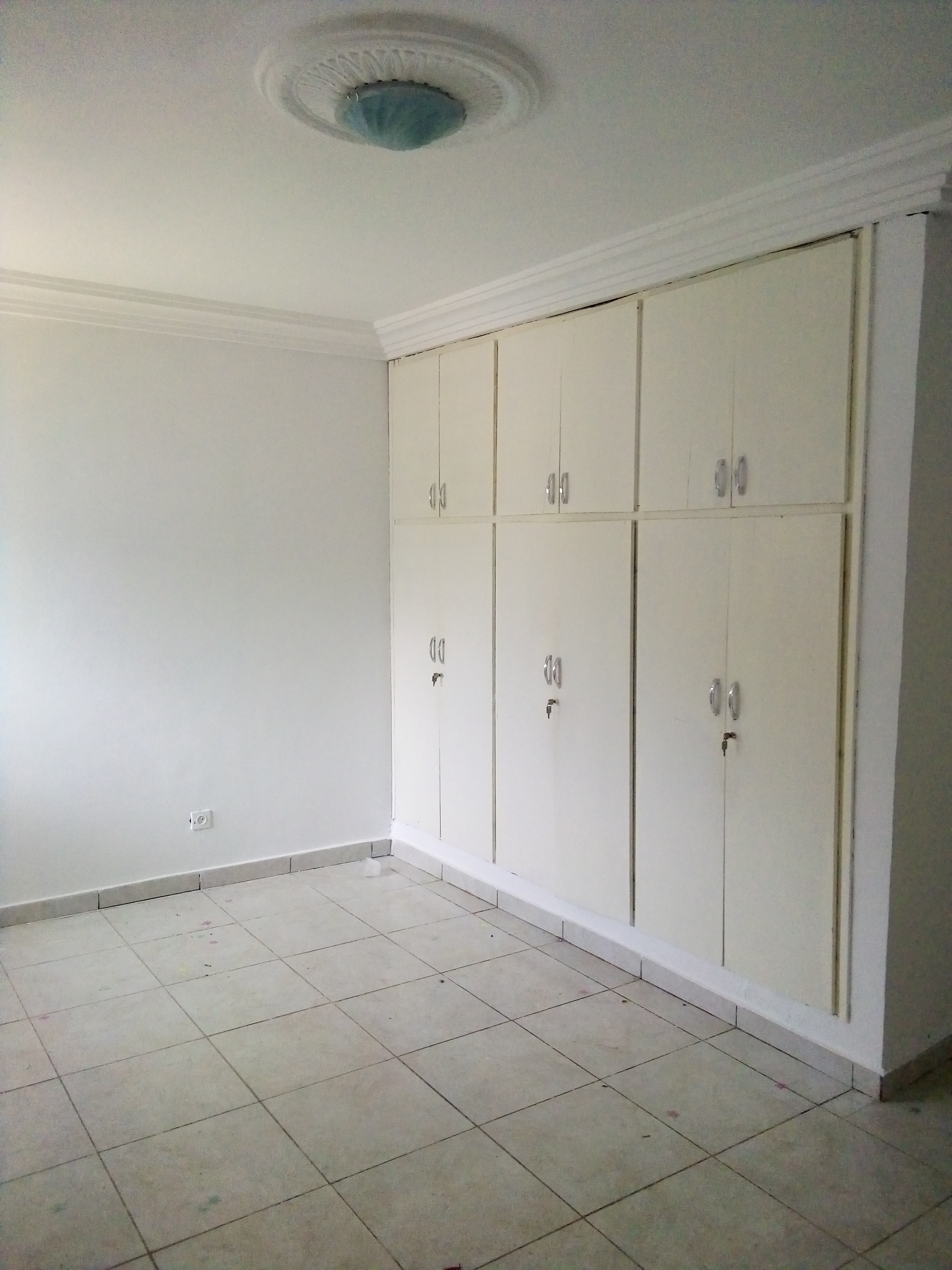 A'LOURE 3pieces à Cocody Riviera plamerais st viateur