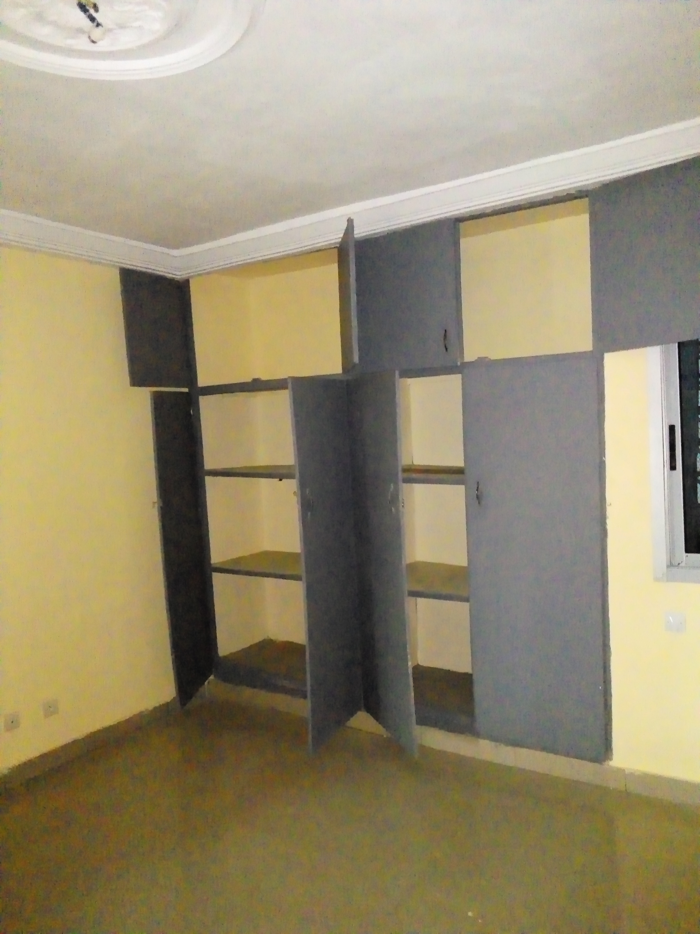 en location  3pieces à Faya nouveau gourdon