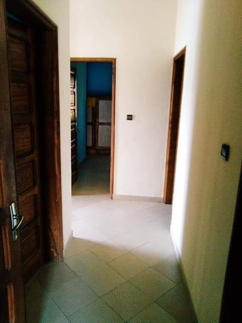 disponible trois chambres salon a Agla pharmacie salème