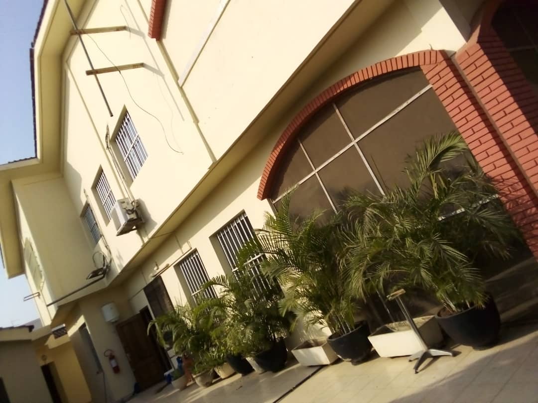 A VENDRE VILLA DUPLEX CITE OUA