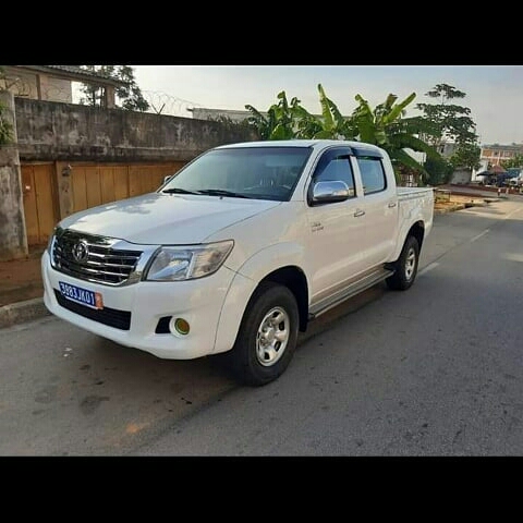 TOYOTA HILUX EN VENTE
