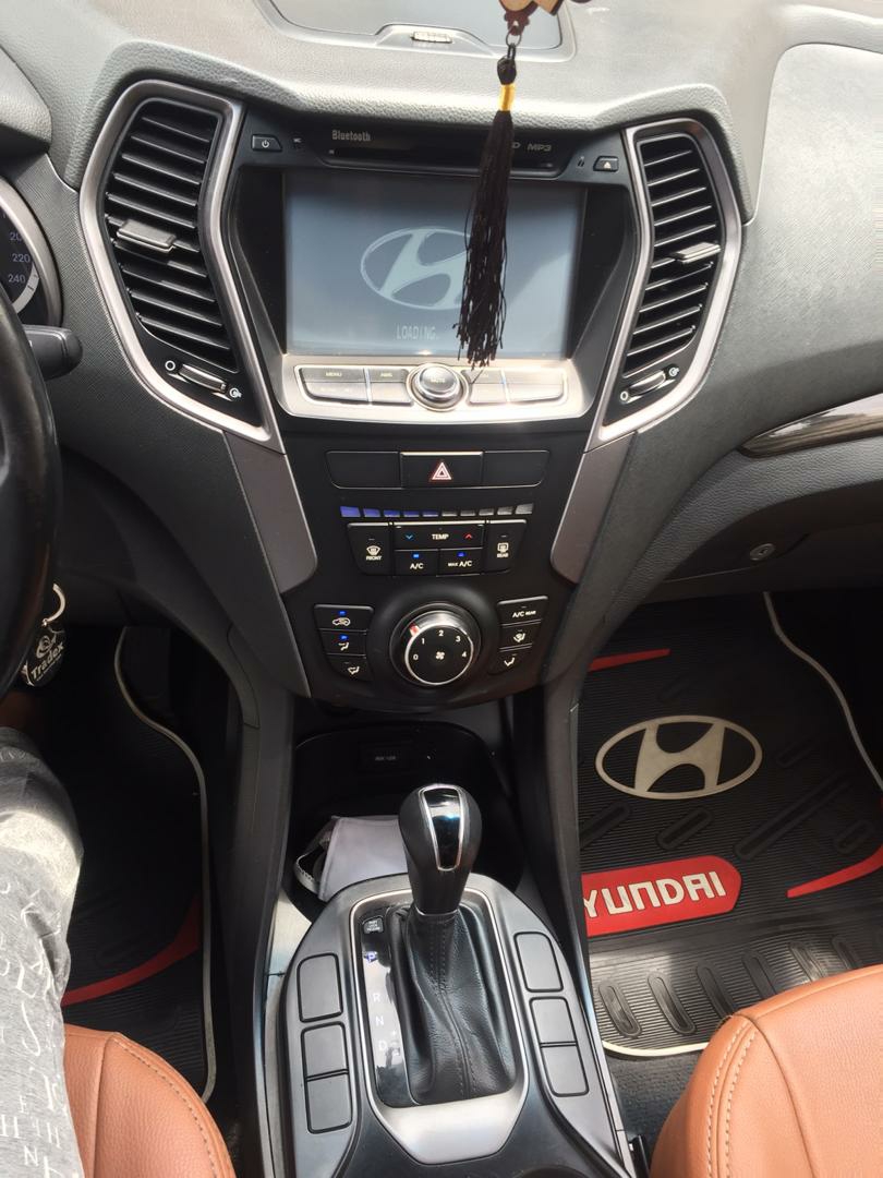 Hyundai santa fe 2016