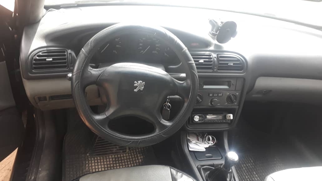 Peugeot 406
