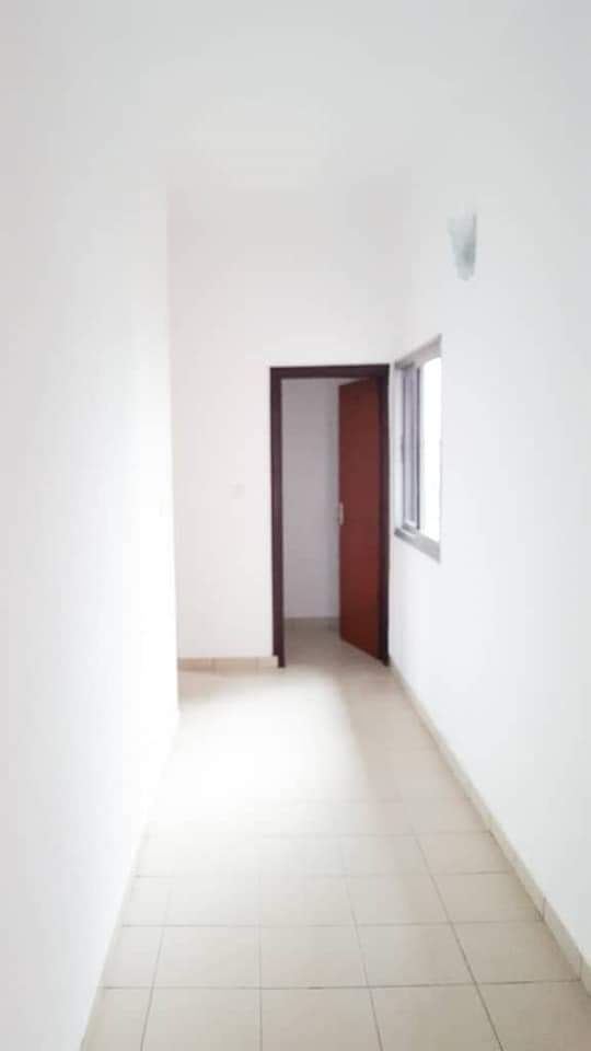 À LOUER UN APPARTEMENT DE 4 PIÈCES HAUT STANDING À ABIDJAN MALL
