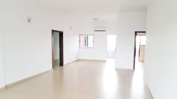 À LOUER UN APPARTEMENT DE 4 PIÈCES HAUT STANDING À ABIDJAN MALL