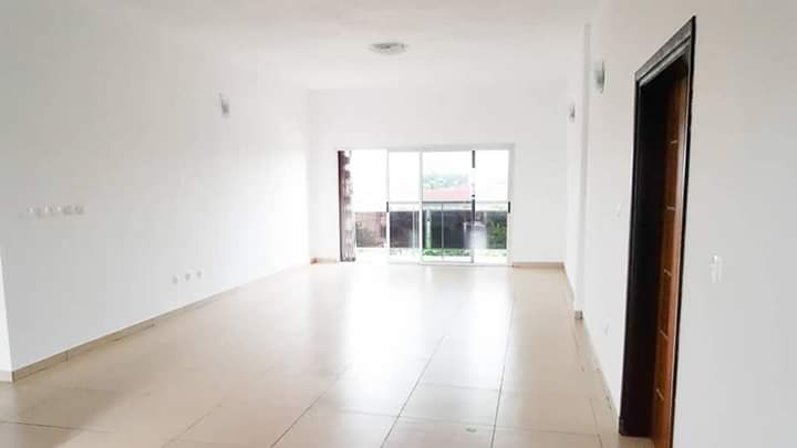 À LOUER UN APPARTEMENT DE 4 PIÈCES HAUT STANDING À ABIDJAN MALL