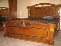 fenêtre et porte figuonl et lit