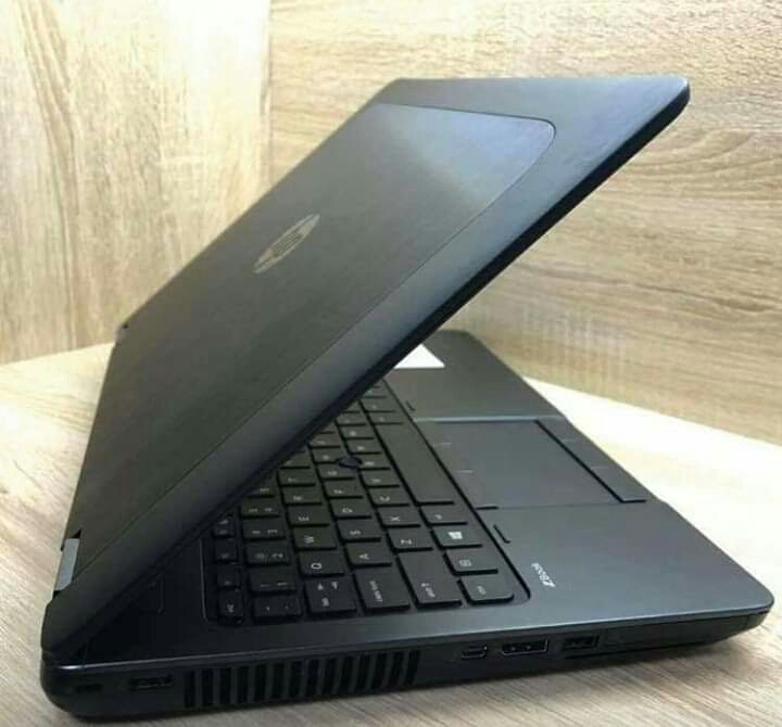 HP CORE  i7 WORKSTATION ZBOOK 15  ROBUSTE 1TO/16GB RAM/PROC 2,70GHZ/ECRAN15, 6"/DEDIER 2GB NVIDIA/ BATTERIE 4H ROM 1000GB RAM 16GB PROC INTEL CORE I7  2,81GHZ  2,80GHZ ghz DISPONIBLE YAOUNDÉ MENDONG