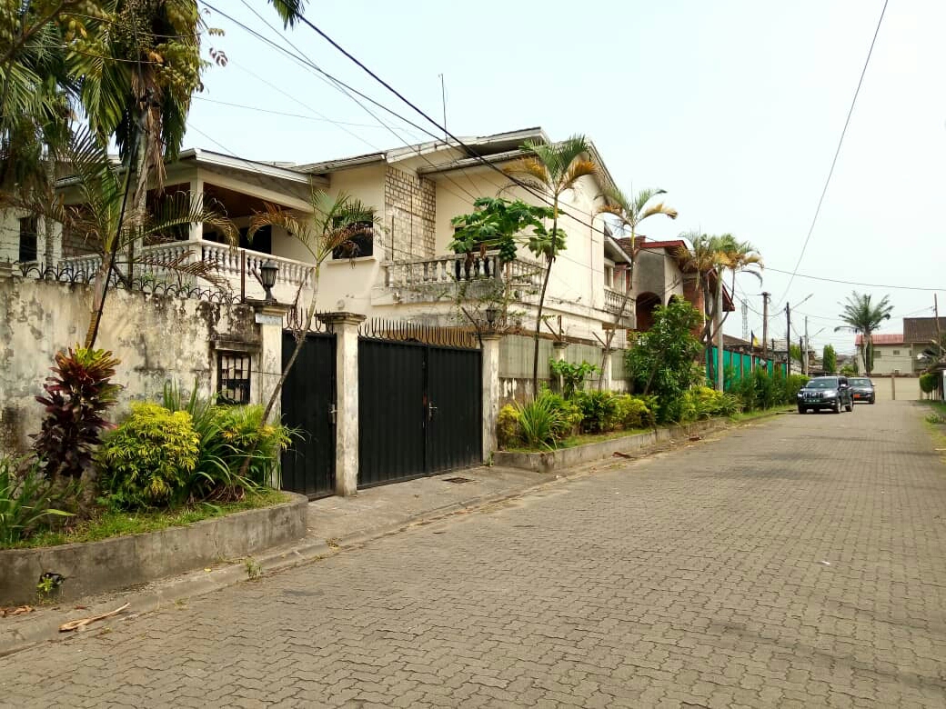 duplex a vendre à DOUALA duplex a vendre à DOUALA