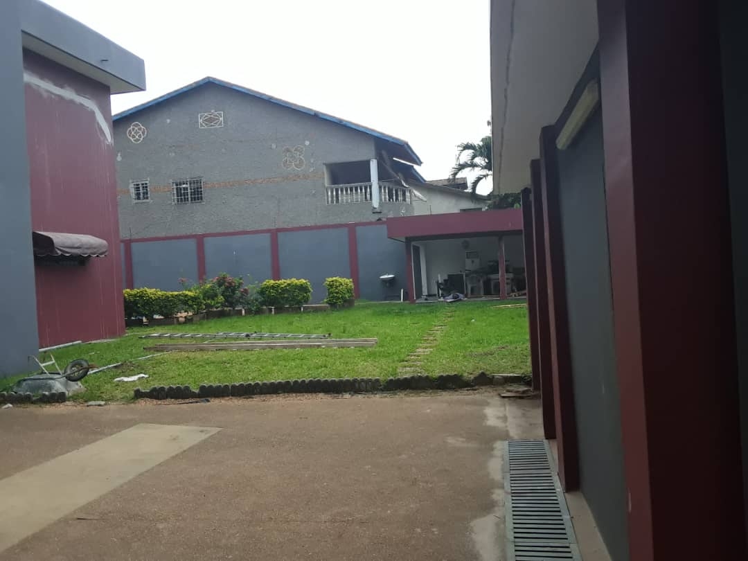 Villa duplex 9 pieces avec piscine a louer