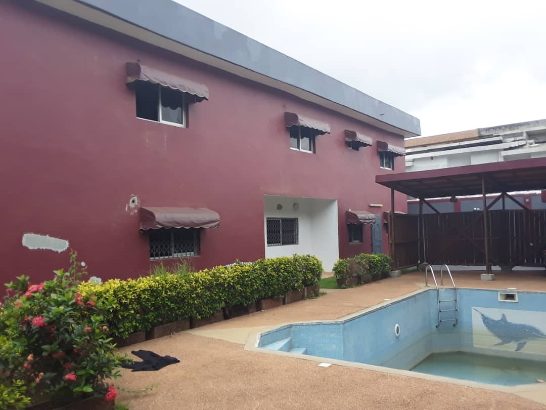 Villa duplex 9 pieces avec piscine a louer