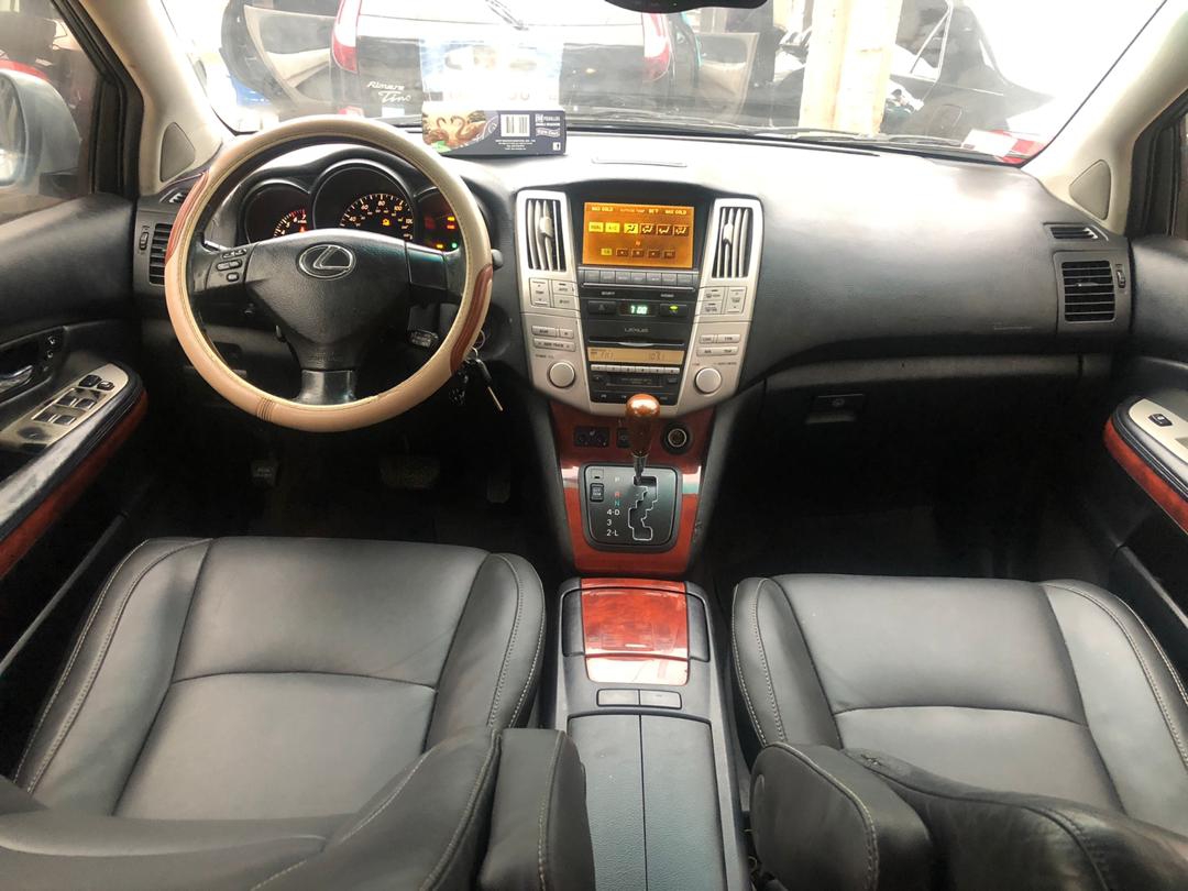 Lexus RX330 BH
