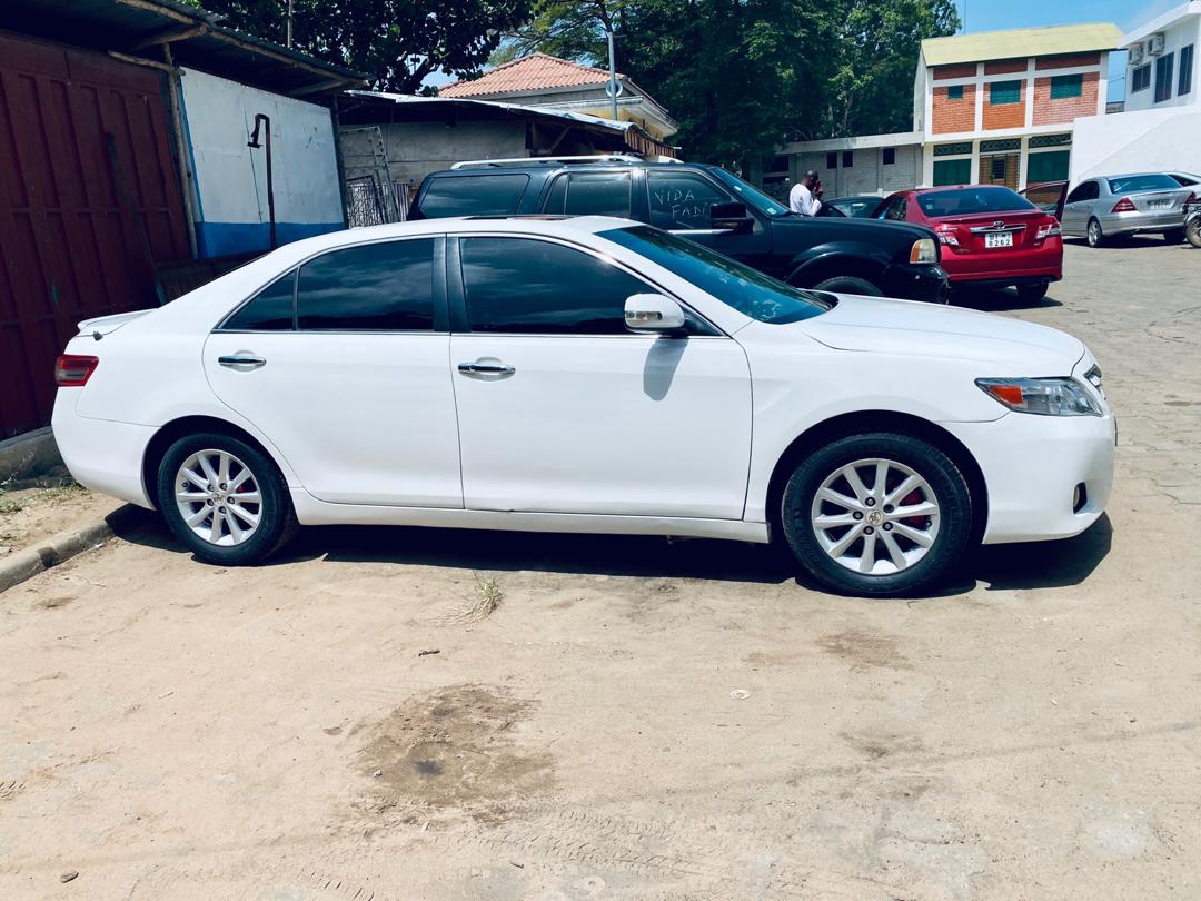 Camry xle 2010 BT