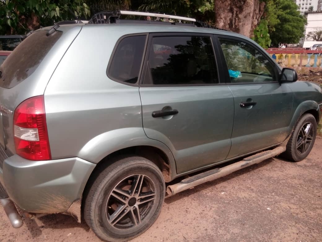 UNE HYUNDAI MODÈLE TUCSUN AUTOMATIQUE