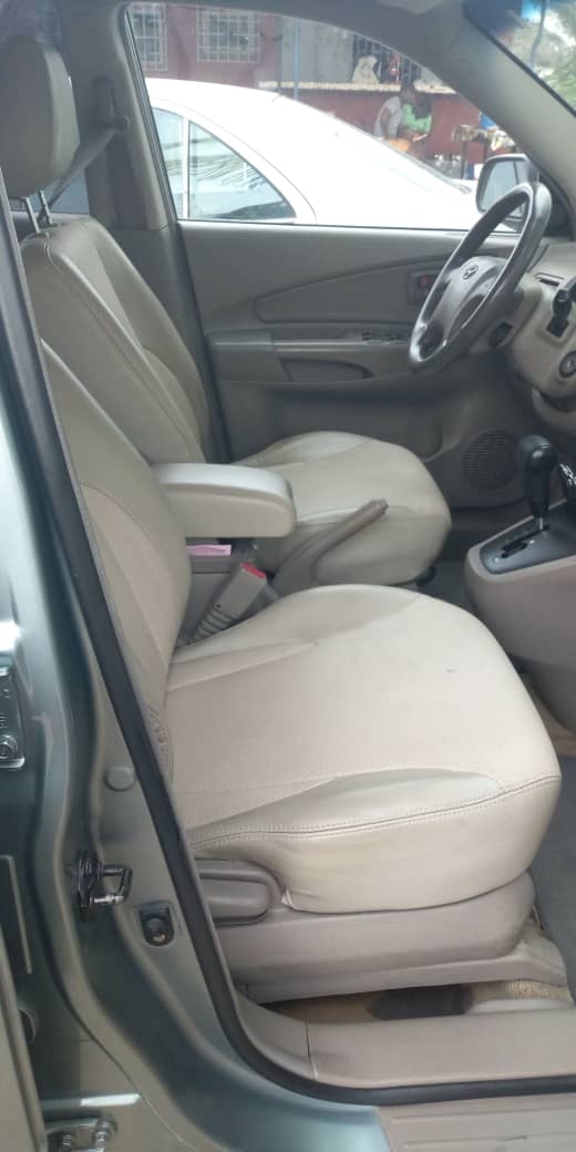 UNE HYUNDAI MODÈLE TUCSUN AUTOMATIQUE