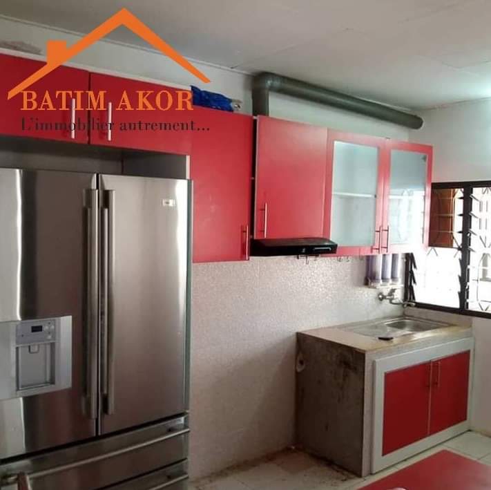 LOCATION UNE SPLENDIDE VILLA BASSE 5 PIÈCES HAUT STANDING