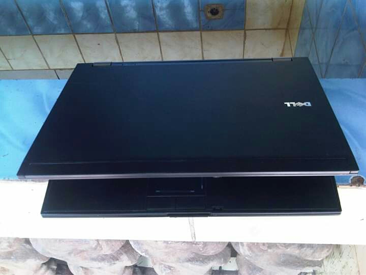 DELL CORE DUO 128GB/2GB RAM PROC 2.54GHZ LECTEUR GRAVEURS DVD ÉCRAN 14" DEDIER 256MO BATTERIE 4H