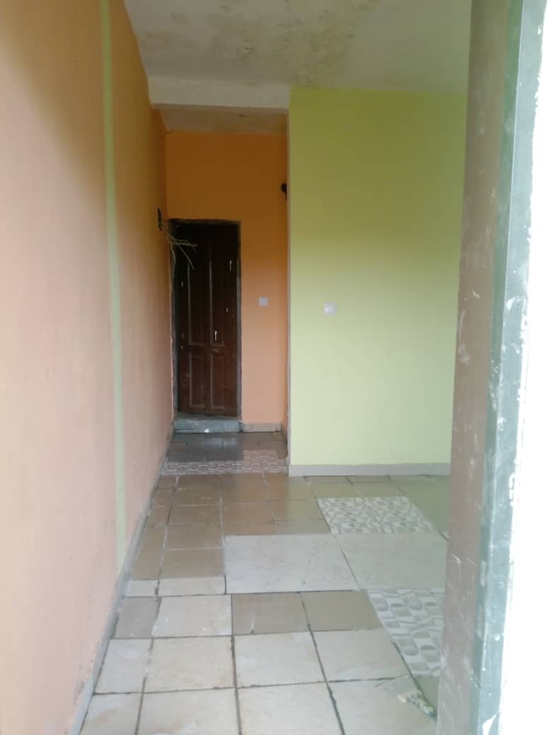 LOCATION STUDIO MODERNE À ODZA NON LOIN DU PETIT MARCHÉ