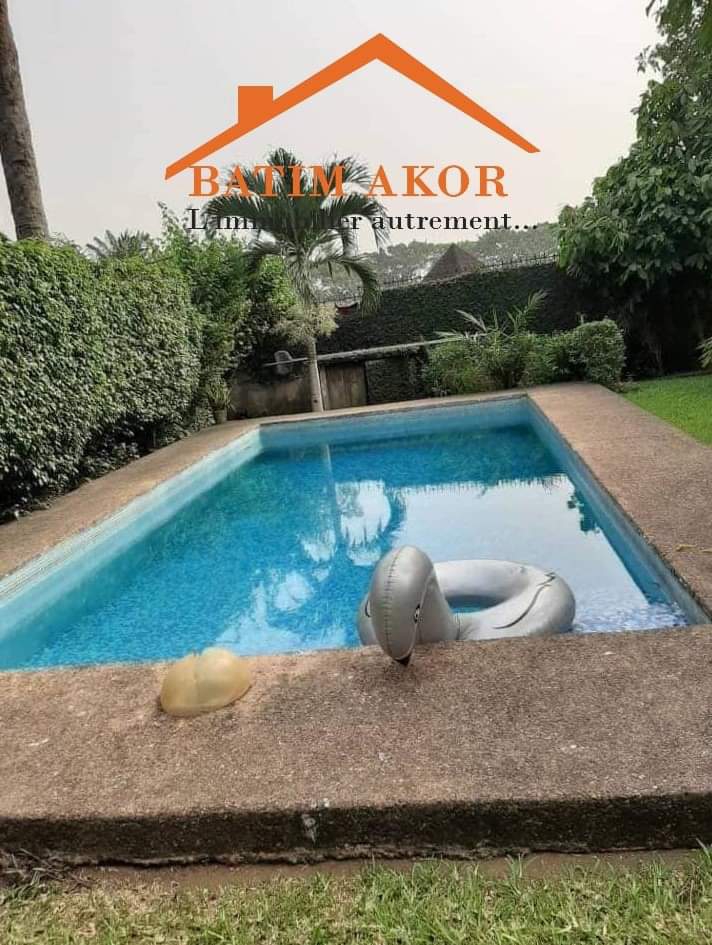 VILLA BASSE 4 PIÈCES EN VENTE