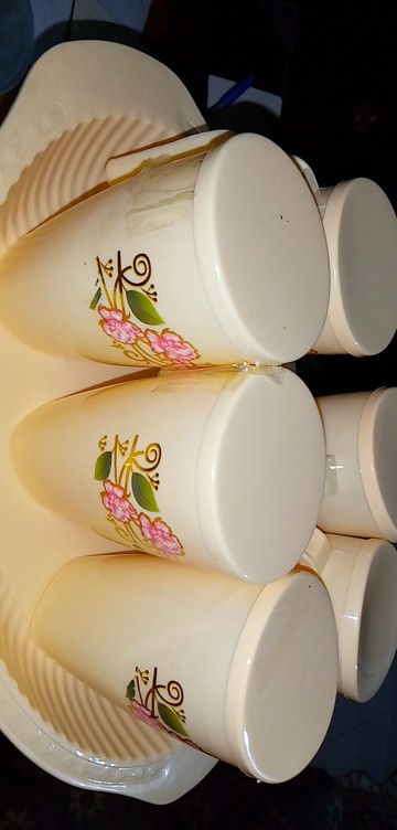 Bols+assiettes et carafes