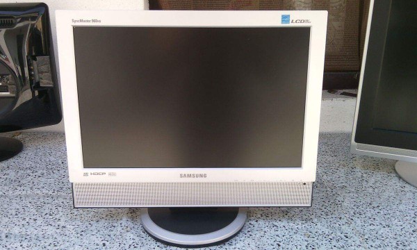 TV Samsung SyncMaster 960 Hd