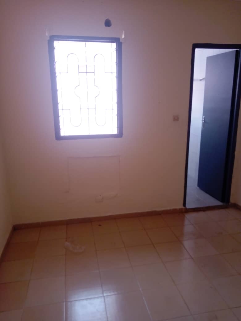 Location villa 3 pièces - Angré cafeier 7