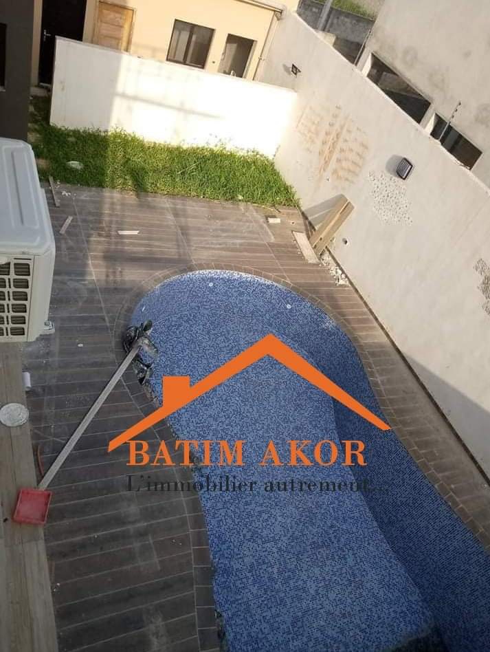 MAGNIFIQUE DUPLEX 6 PIÈCES HAUT STANDING EN VENTE