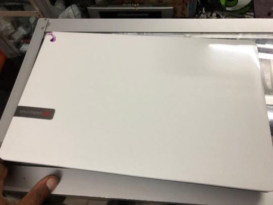 PC Packard Bell Core i3 PC Packard Bell Core i3