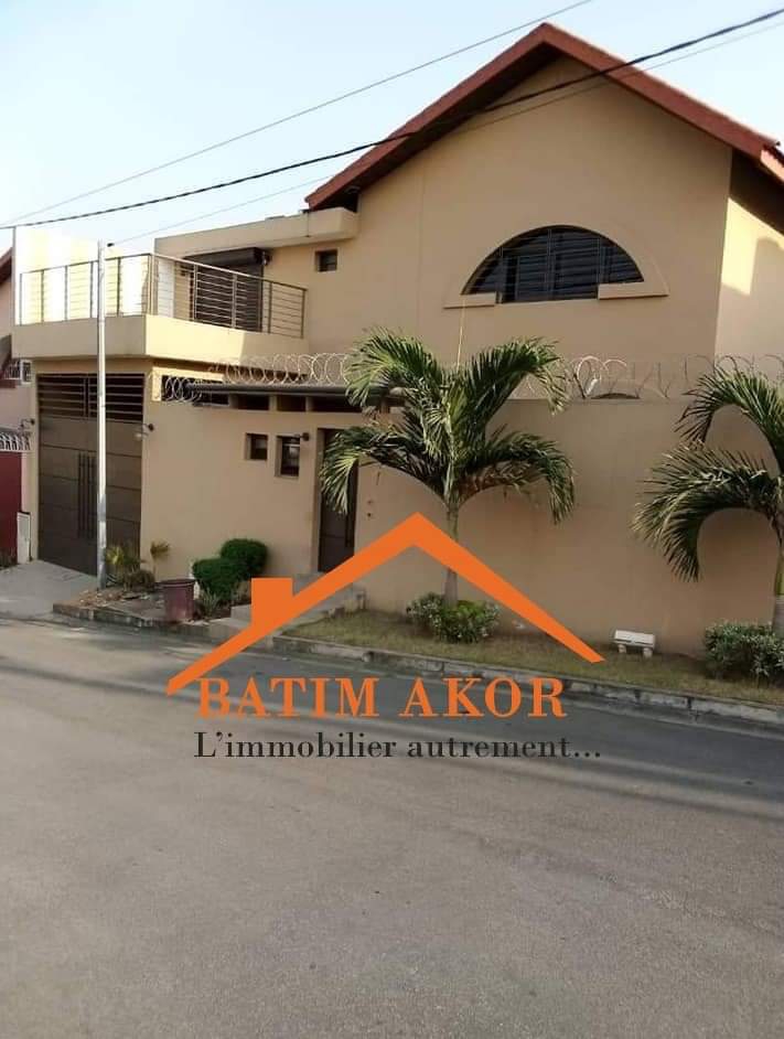 MAGNIFIQUE DUPLEX 5 PIÈCES HAUT STANDING EN LOCATION MAGNIFIQUE DUPLEX 5 PIÈCES HAUT STANDING EN LOCATION