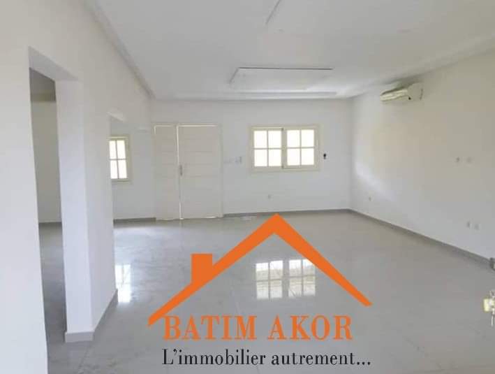 MAGNIFIQUE DUPLEX 5 PIÈCES HAUT STANDING EN LOCATION