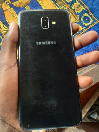 Samsung Galaxy J6 Plus