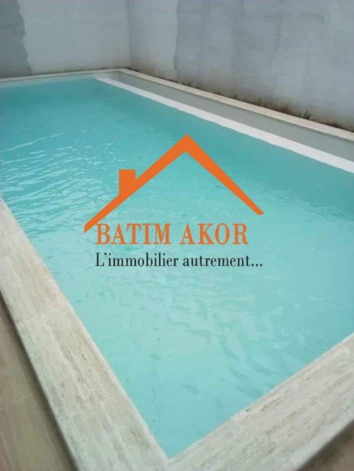 TRIPLEX 5 PIÈCES HAUT STANDING EN LOCATION