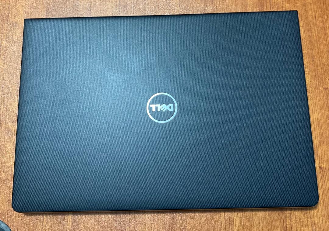 PC Dell Vostro série 15-3568 i34g