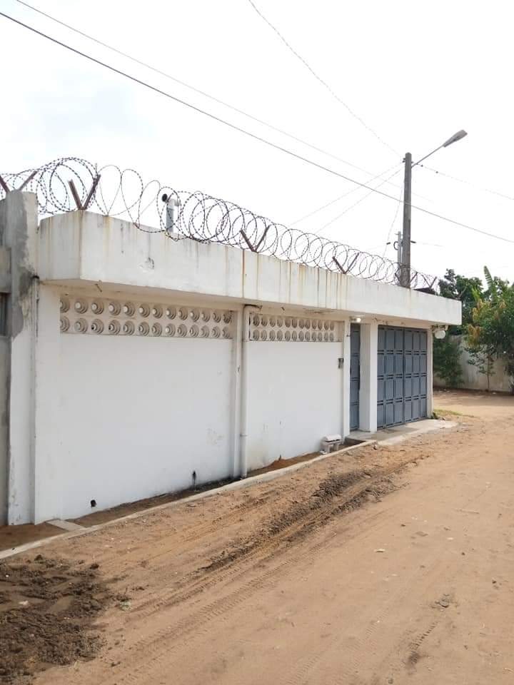 Villa basse 3 pieces plus une dépendance