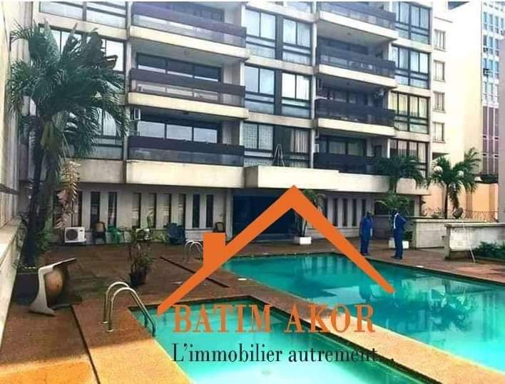 VENTE D UN MAGNIFIQUE IMMEUBLE R+8