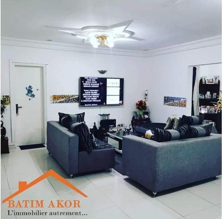 VILLA BASSE 7 PIÈCES HAUT STANDING EN VENTE