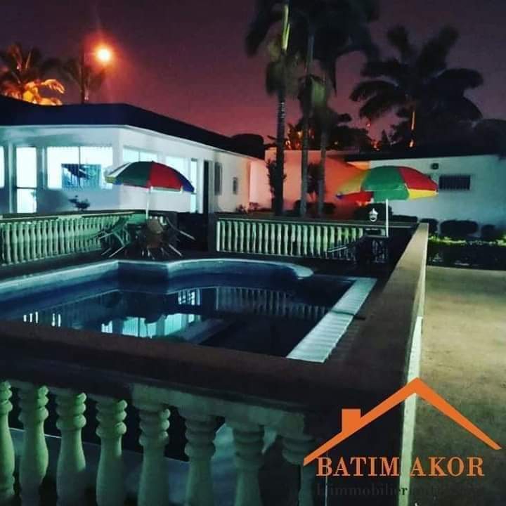 VILLA BASSE 7 PIÈCES HAUT STANDING EN VENTE VILLA BASSE 7 PIÈCES HAUT STANDING EN VENTE