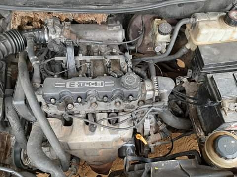 Chevrolet aveo année 2009 essence boîte manuelle EP