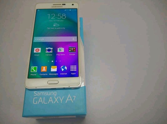 Samsung Galaxy A7 2015 - 16 Go
