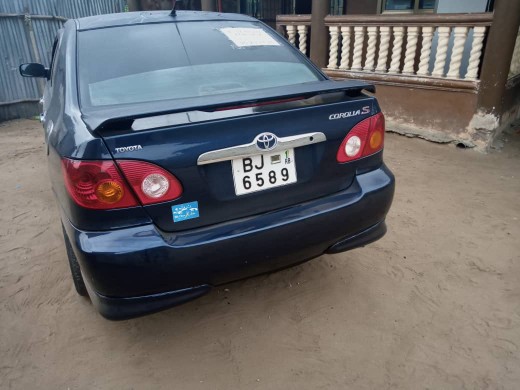 Toyota Corolla  2005