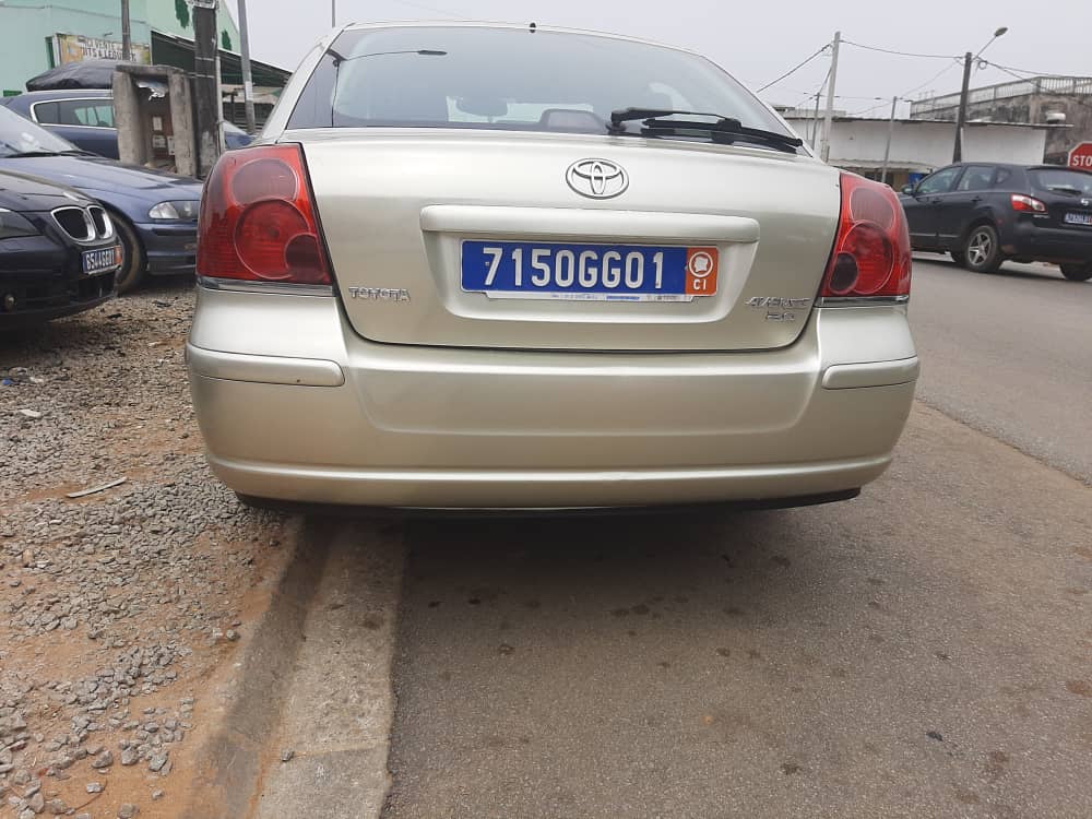 Toyota Avensis 2005