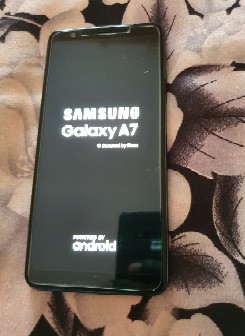 Samsung Galaxy A7 2018 128go RAM 4Go duos