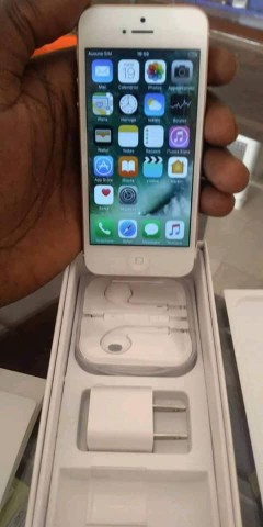 iPhone 5 Simple 16Go