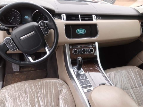 Land Rover Range Rover sport 2016