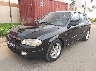 Mazda 323 1999